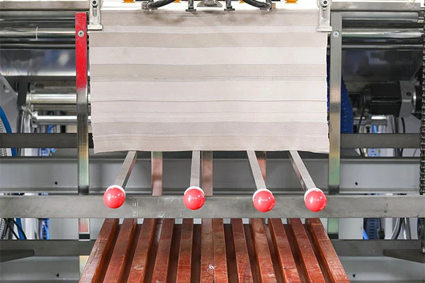 Qu’est-ce qui fait du laminage intelligent un choix plus durable pour la finition des impressions ?