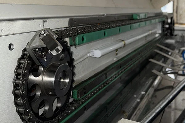 Comment la technologie Full-Servo repousse-t-elle les limites de la sérigraphie ?